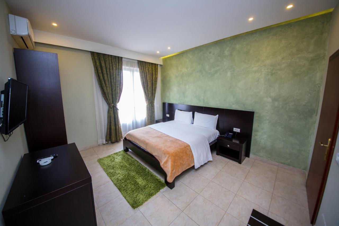 Hotel Denver Tiranë Eksteriør bilde