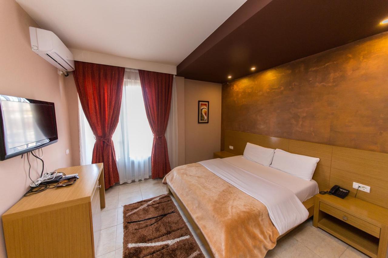 Hotel Denver Tiranë Eksteriør bilde