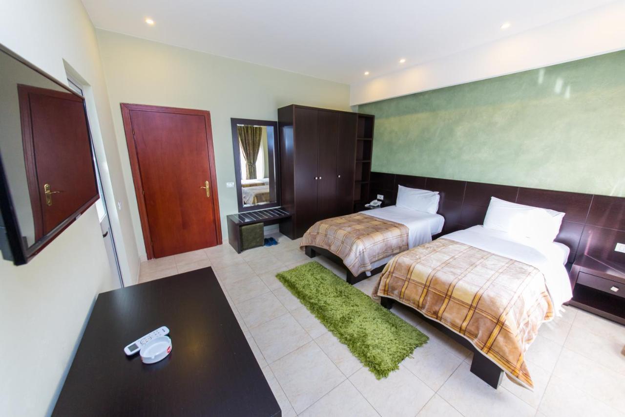 Hotel Denver Tiranë Eksteriør bilde